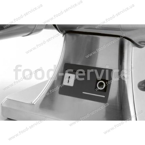 Мясорубка Fama TS 8 FTSM 101E